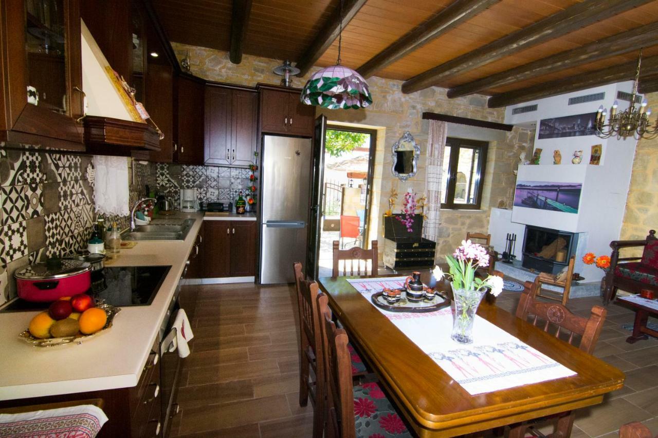 Villa Mansion Rokka Kíssamos Esterno foto