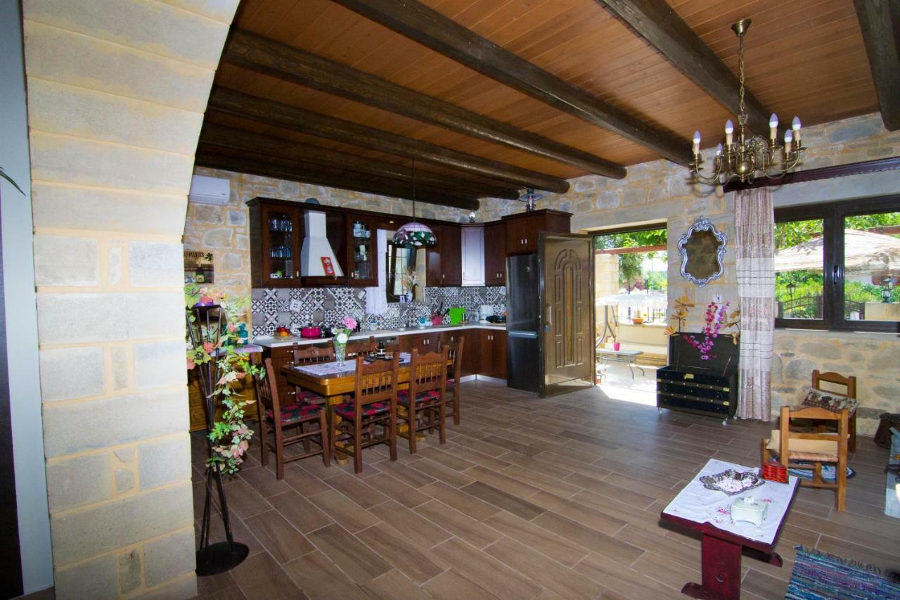 Villa Mansion Rokka Kíssamos Esterno foto