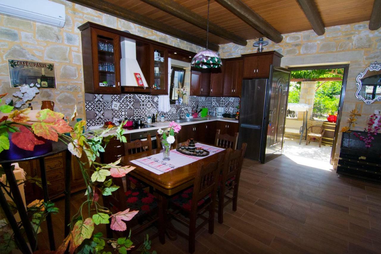 Villa Mansion Rokka Kíssamos Esterno foto